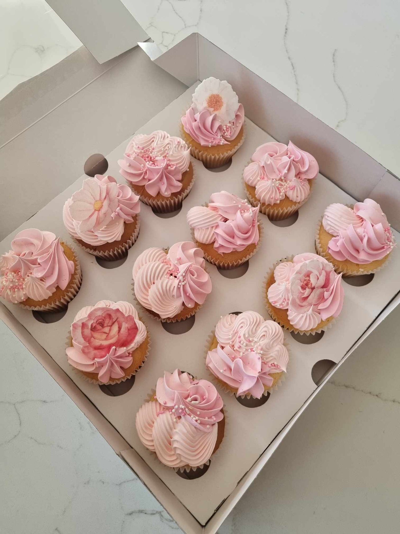 Pink Roses Cupcakes