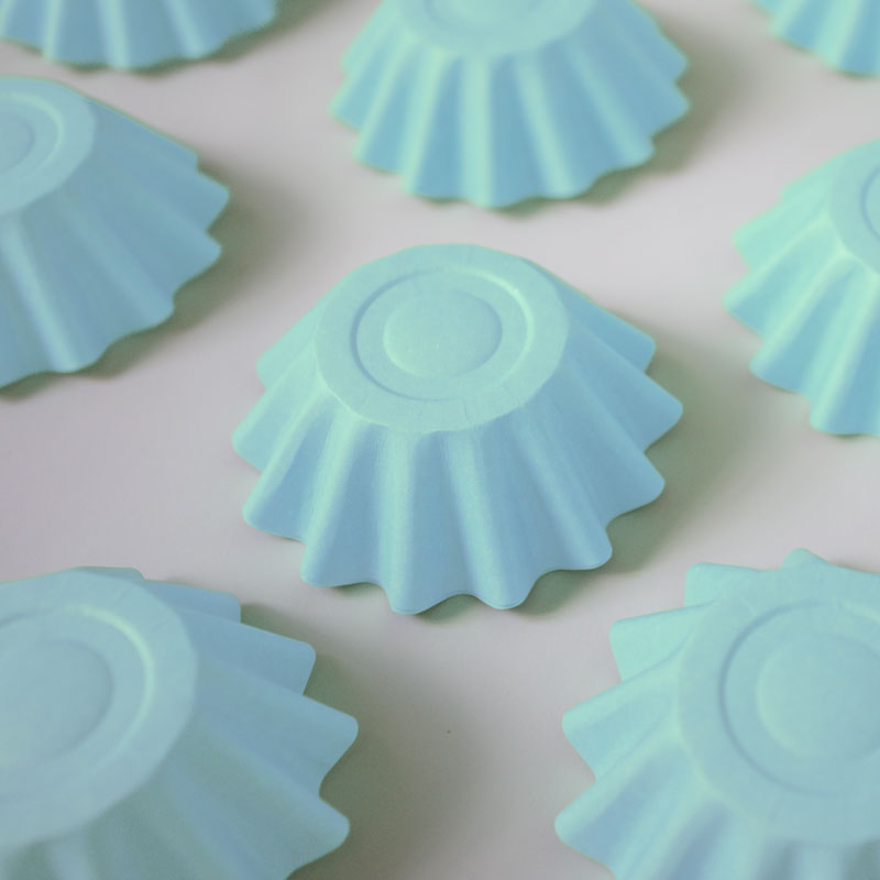 PASTEL BLUE BLOOM BAKING CUPS (24 PACK)