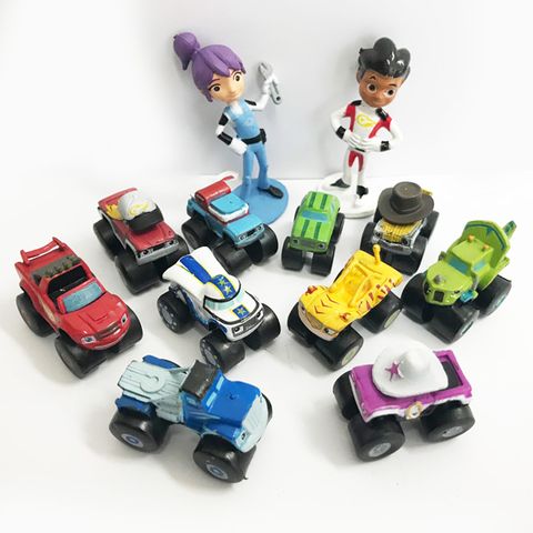 BLAZE MONSTER MACHINES | PLASTIC FIGURINES | 12 PIECE SET