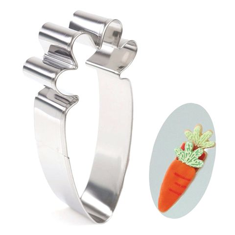 Carrot cookie cutter