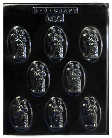 BRIDE AND GROOM CHOCOLATE MOULD (ONLINE ONLY)